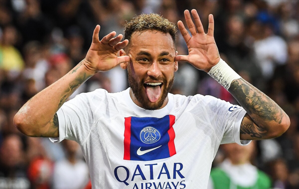 九游APP官方版关于蒂姆巅峰对决，内马尔与40激战巴黎圣日耳曼分钟，绝杀胜负难料！的信息