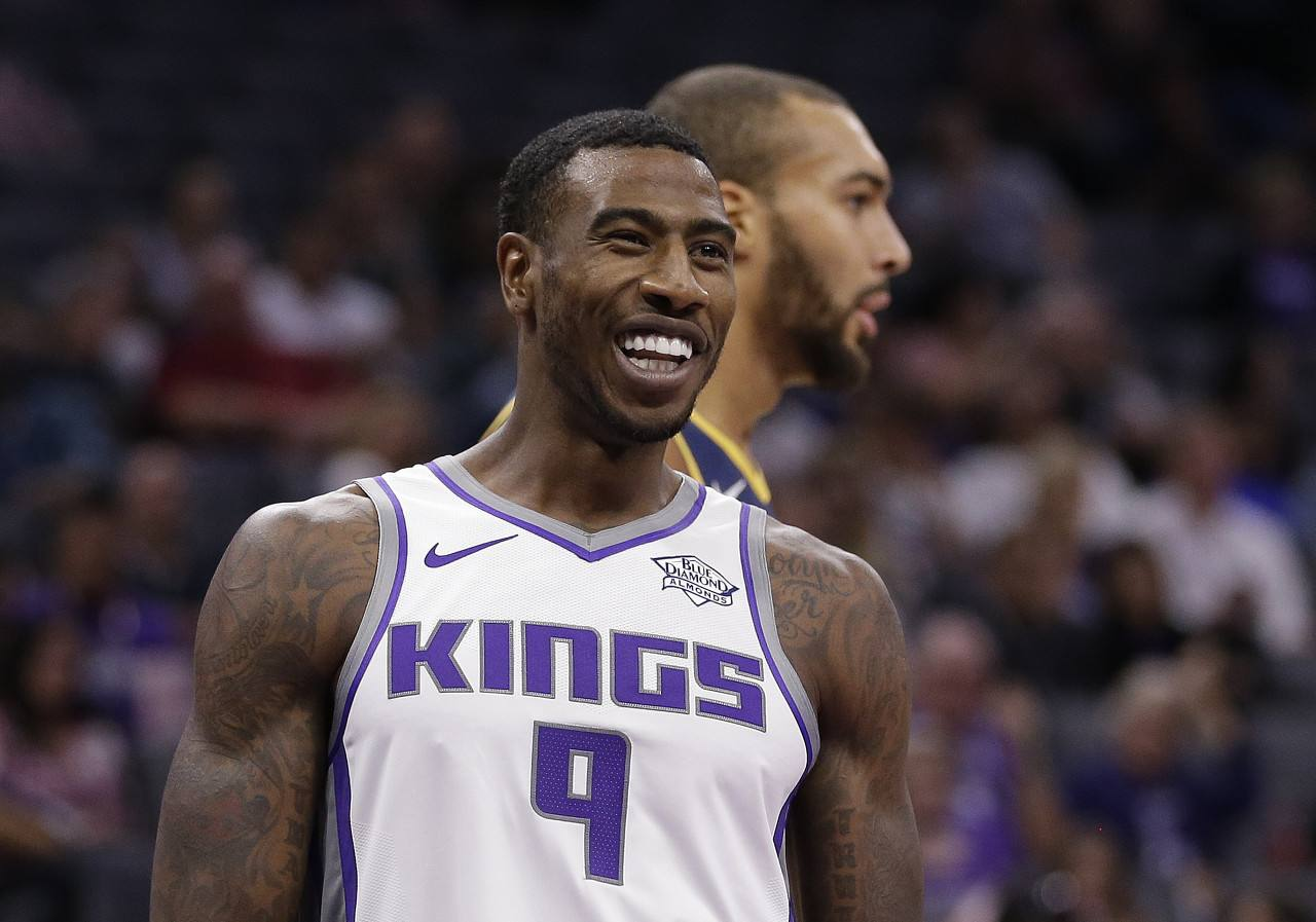 九游游戏中心官网关于芝加哥公牛更衣室发声备战NBA常规赛今晨豪取连胜引欢呼，夏洛特黄蜂赛后复出首秀瞬间刷屏的信息